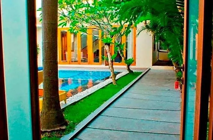 Travis * Seminyak (Bali)