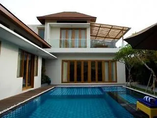 Travis Seminyak (Bali)