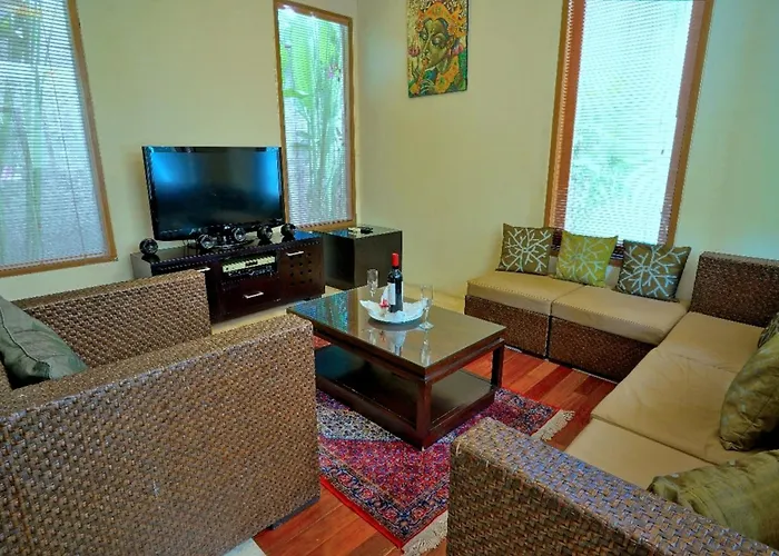 Villa Travis *