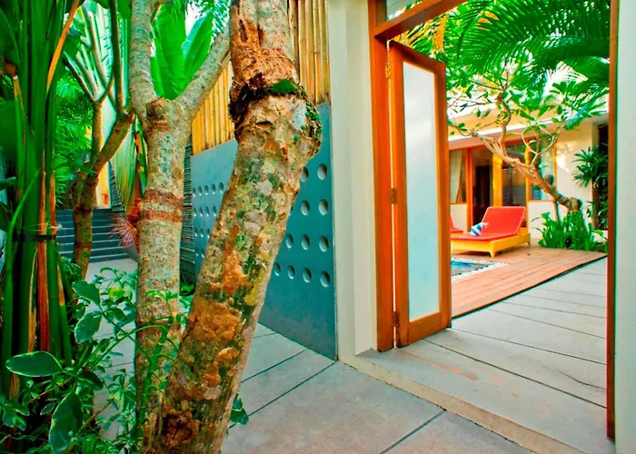 Travis Seminyak (Bali)